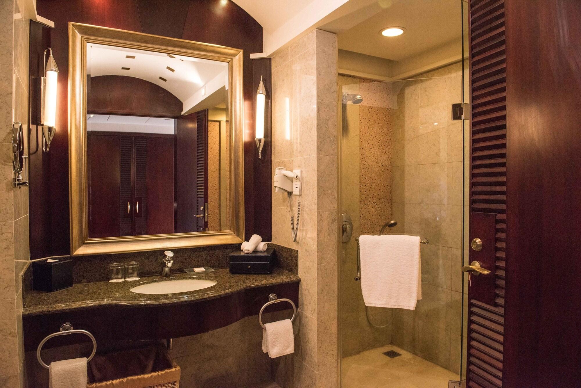 Sofitel Dongguan Royal Lagoon Exterior foto