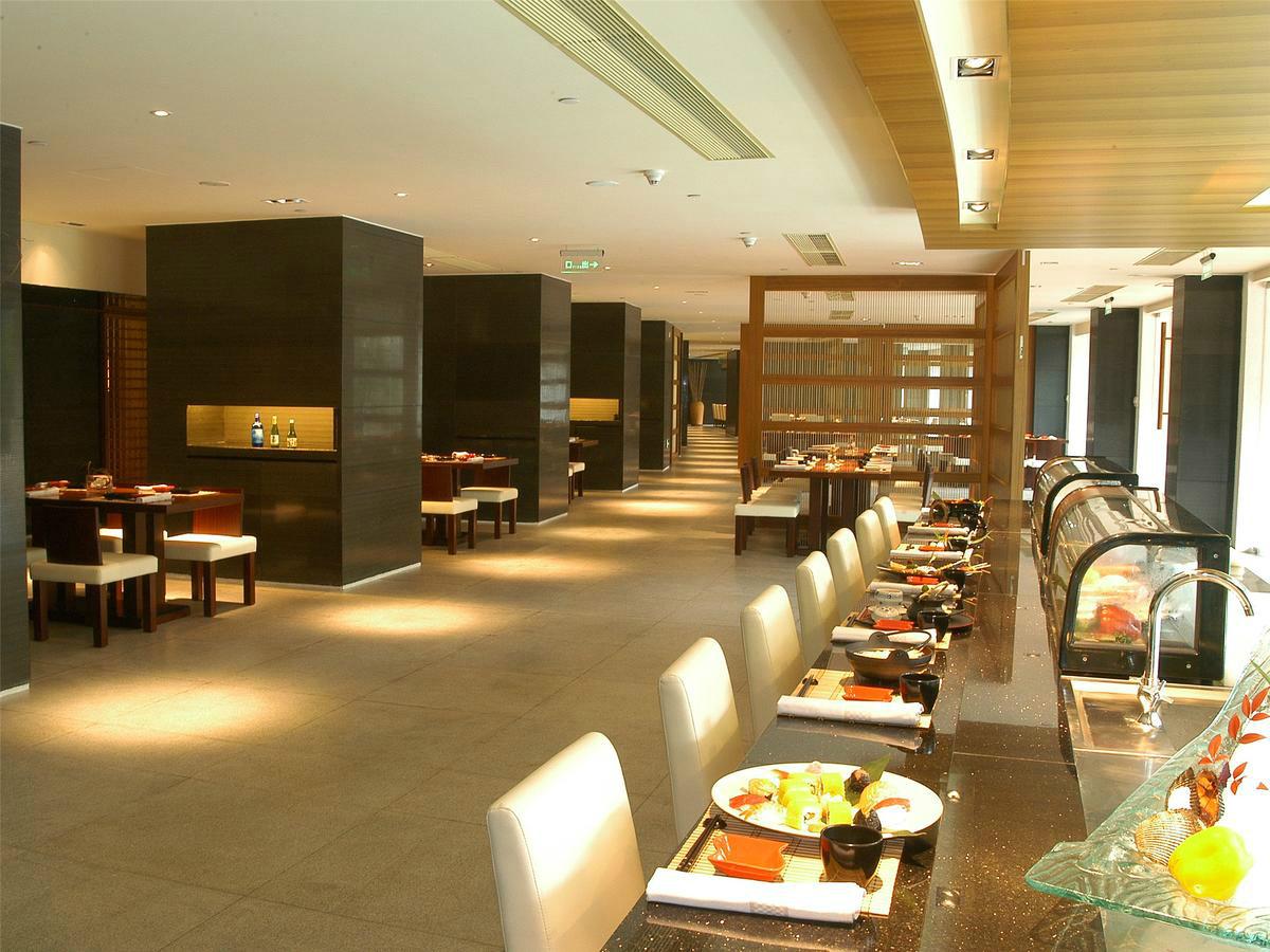 Sofitel Dongguan Royal Lagoon Exterior foto