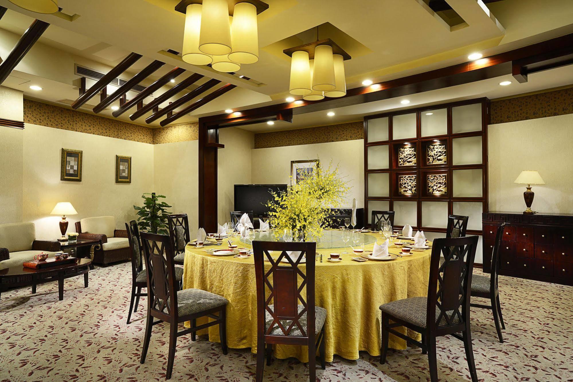 Sofitel Dongguan Royal Lagoon Exterior foto