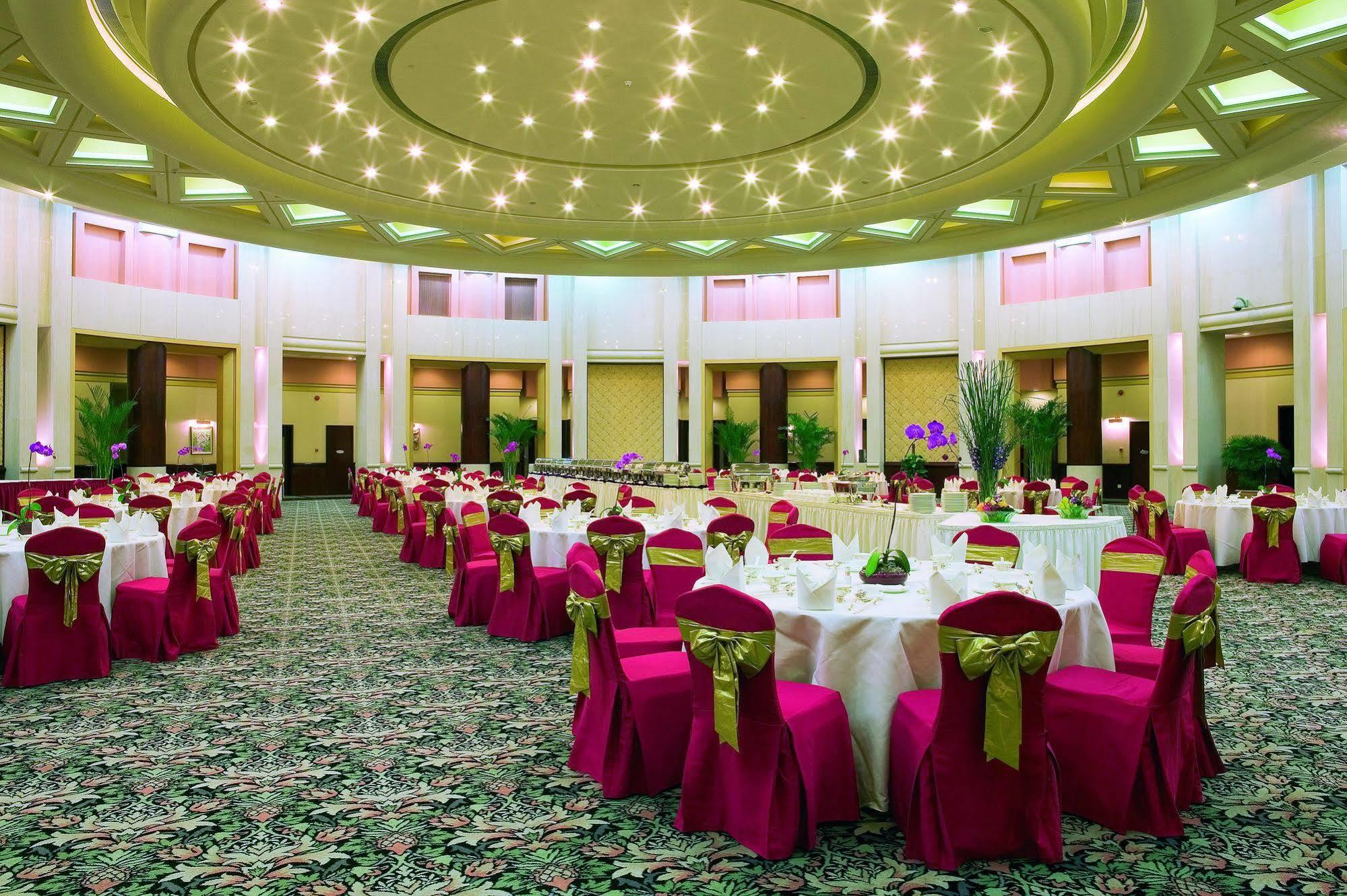 Sofitel Dongguan Royal Lagoon Exterior foto